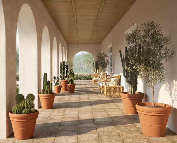 Una amplia colección de macetas y jardineras de terracota 