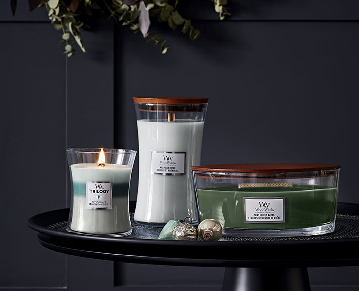 Velas perfumadas con mechas de madera que crepitan al arder